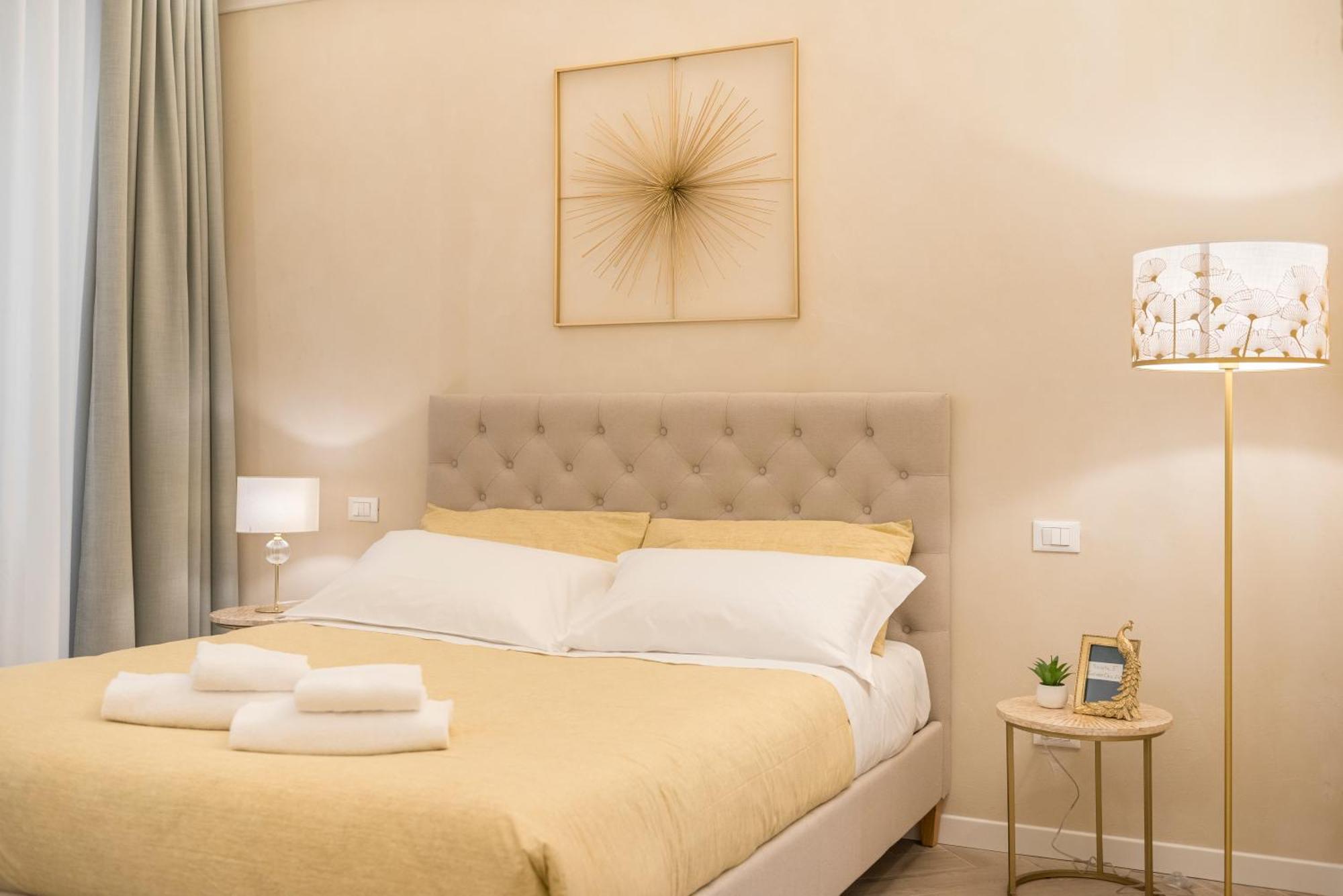 Golden Chic - Citta Alta Apartment Bergamo Room photo